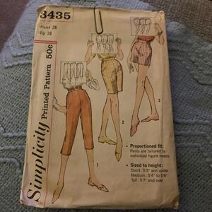 Simplicity 3435 Pattern Shorts Pedal Pushers Size  Waist 28 Hip 38 1960s